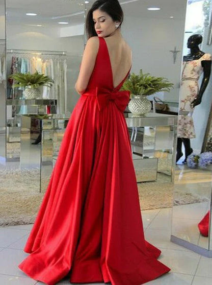 Elegant red satin crew-neck open-back A-line ball gown