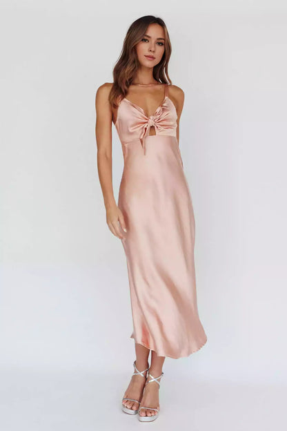 Romantic, lightweight and close fitting chest strap with adjustable shoulder straps for a more elegant Bridesmaid Dresses look