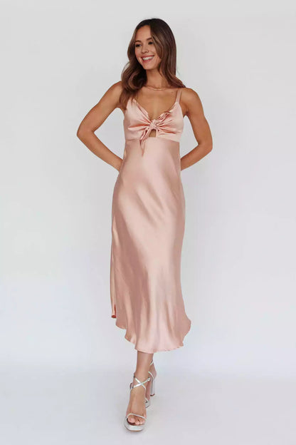 Romantic, lightweight and close fitting chest strap with adjustable shoulder straps for a more elegant Bridesmaid Dresses look