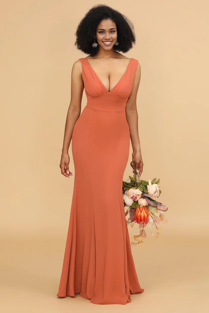 Sexy sleeveless slim fit mermaid V-neck pleated bridesmaid dress