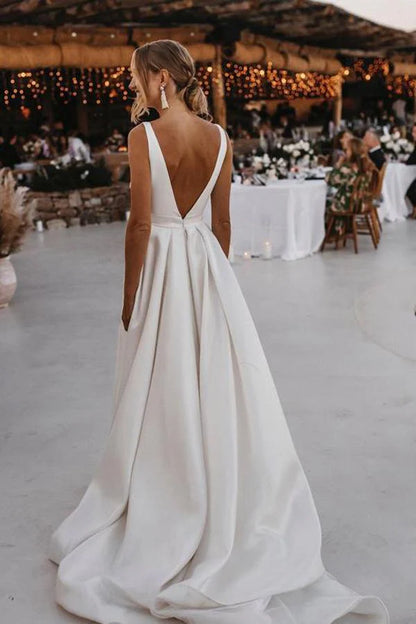 Minimalist deep V-neck satin slit backless white wedding dress elegant bride dress