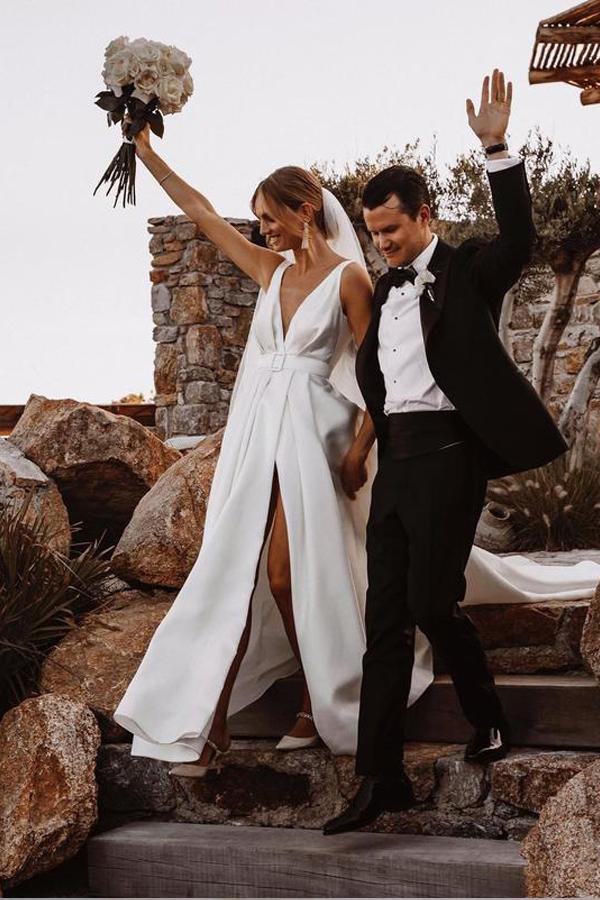 Minimalist deep V-neck satin slit backless white wedding dress elegant bride dress