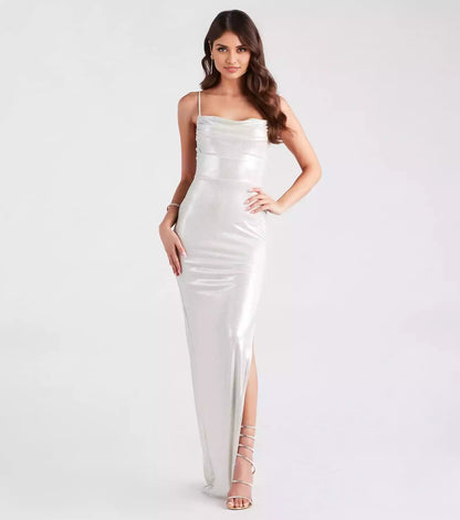 Sleeveless pleated neckline with full charm, pleated thin shoulder straps, slim fit cut Prom Dresses