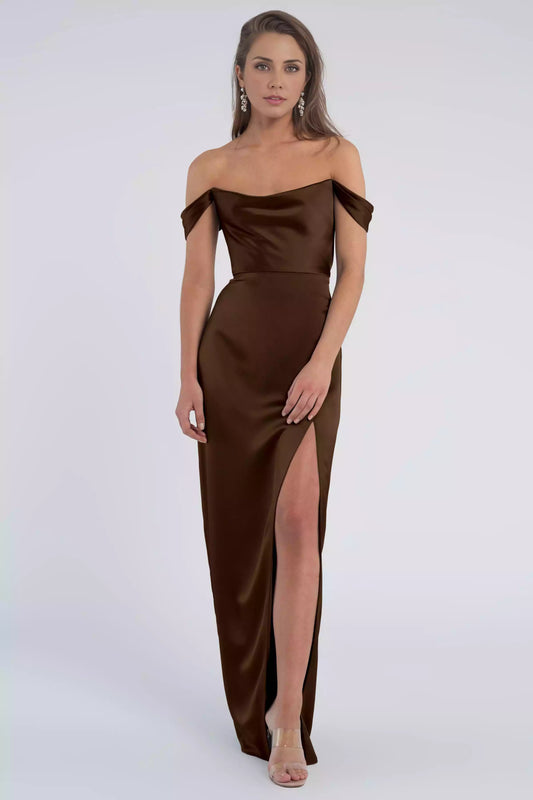 Sparkling and luxurious satin shoulder sleeves, elegant drape, tight fitting corset, slim fit skirt, hollowed out slit, Evening Dresses