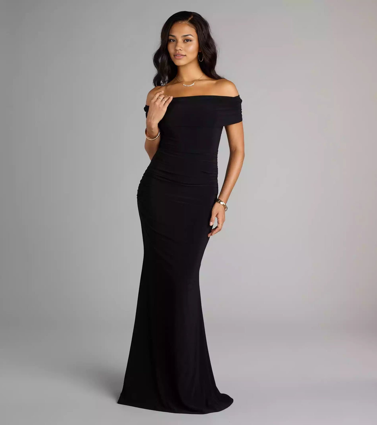 Stunning appearance of smooth knit single shoulder collar with side seam pleats, backless mermaid and floor Prom Dresses