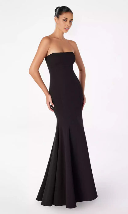 Stunning backless camisole with long pleats and slim fit, showcasing fashionable charm Prom Dresses