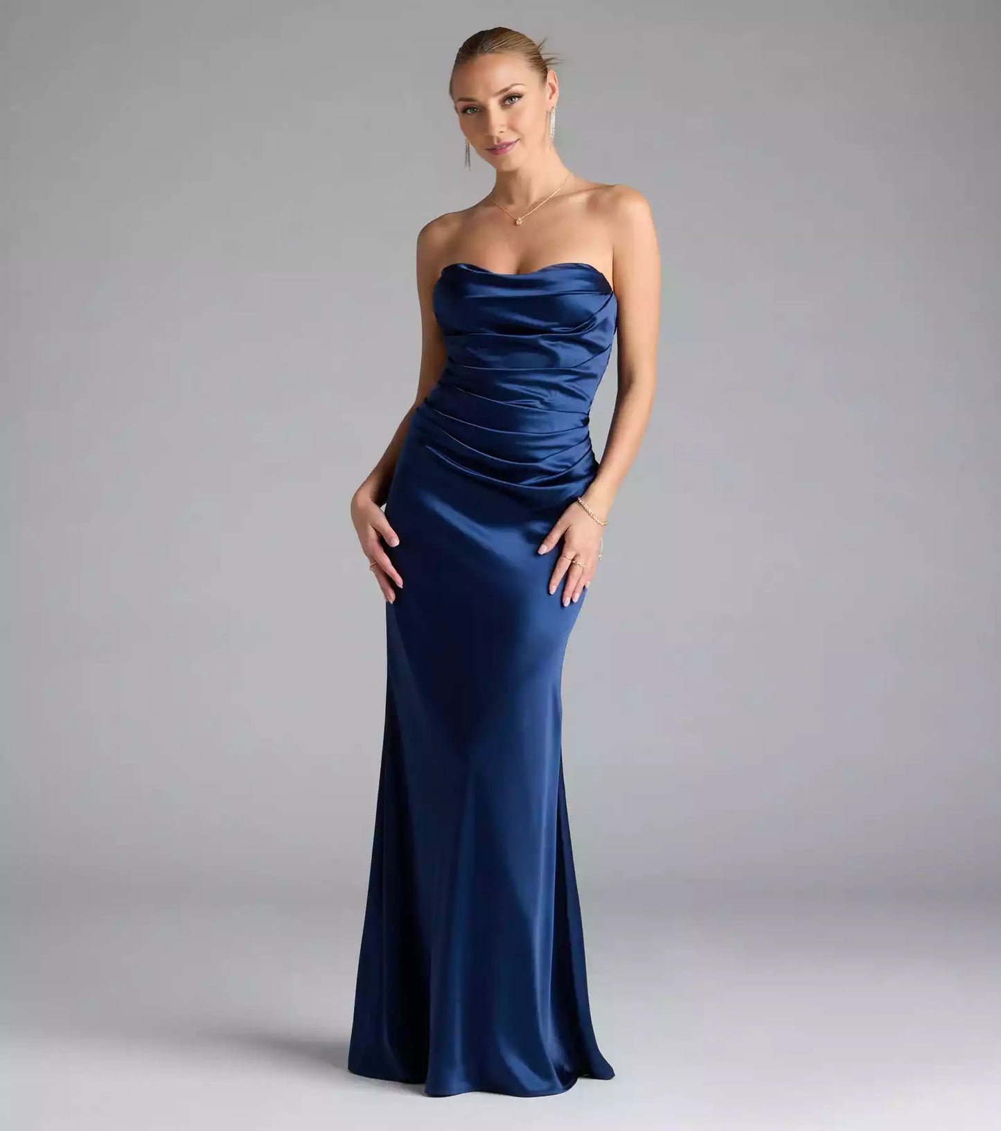 Stunning high-quality satin strapless heart-shaped neckline, back zipper, pleated mermaid and floor Prom Dresses