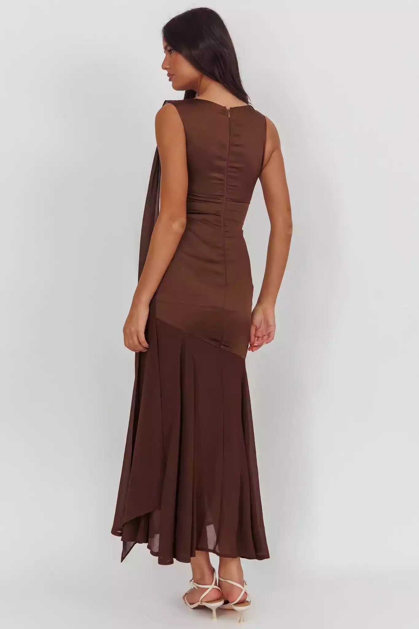 Stunning lining with sleeveless lock hole chest, hanging details, zipper at the back, Bridesmaid Dresses