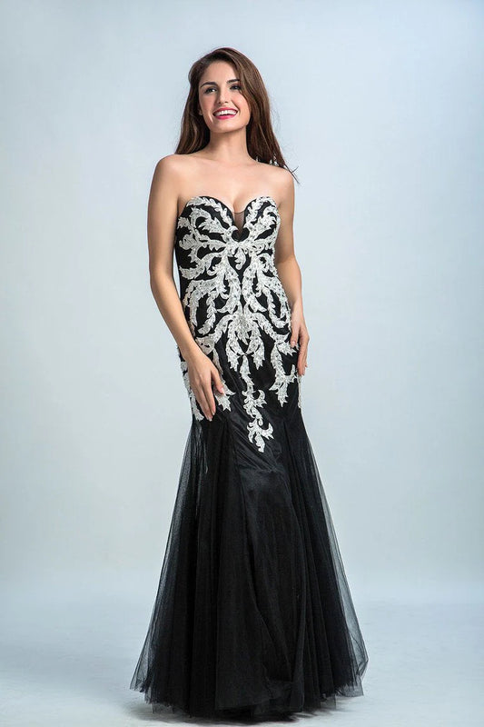 Sweetheart cocktail party formal attire fish tail sheer and ground length with stickers