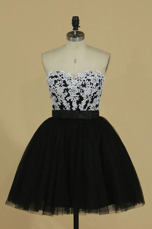 Sweet white sticker slim fit dress with satin ribbon short sheer skirt