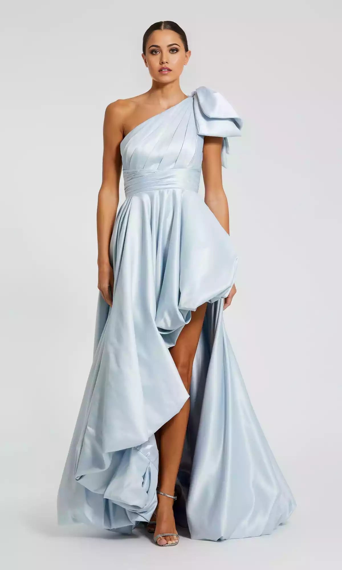 The charming pleated single shoulder A-line length bubble skirt exudes an elegant temperament Prom Dresses