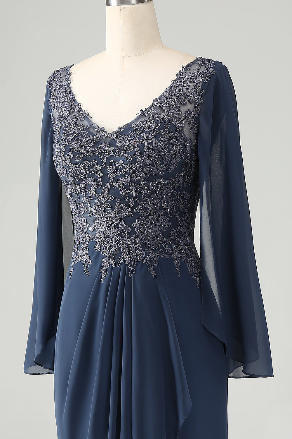 Mermaid V Neck Beaded Mother of the Bride Dress With Short Sleeves
