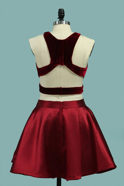 Two piece V-neck beautiful A-line strapless dress with satin pattern