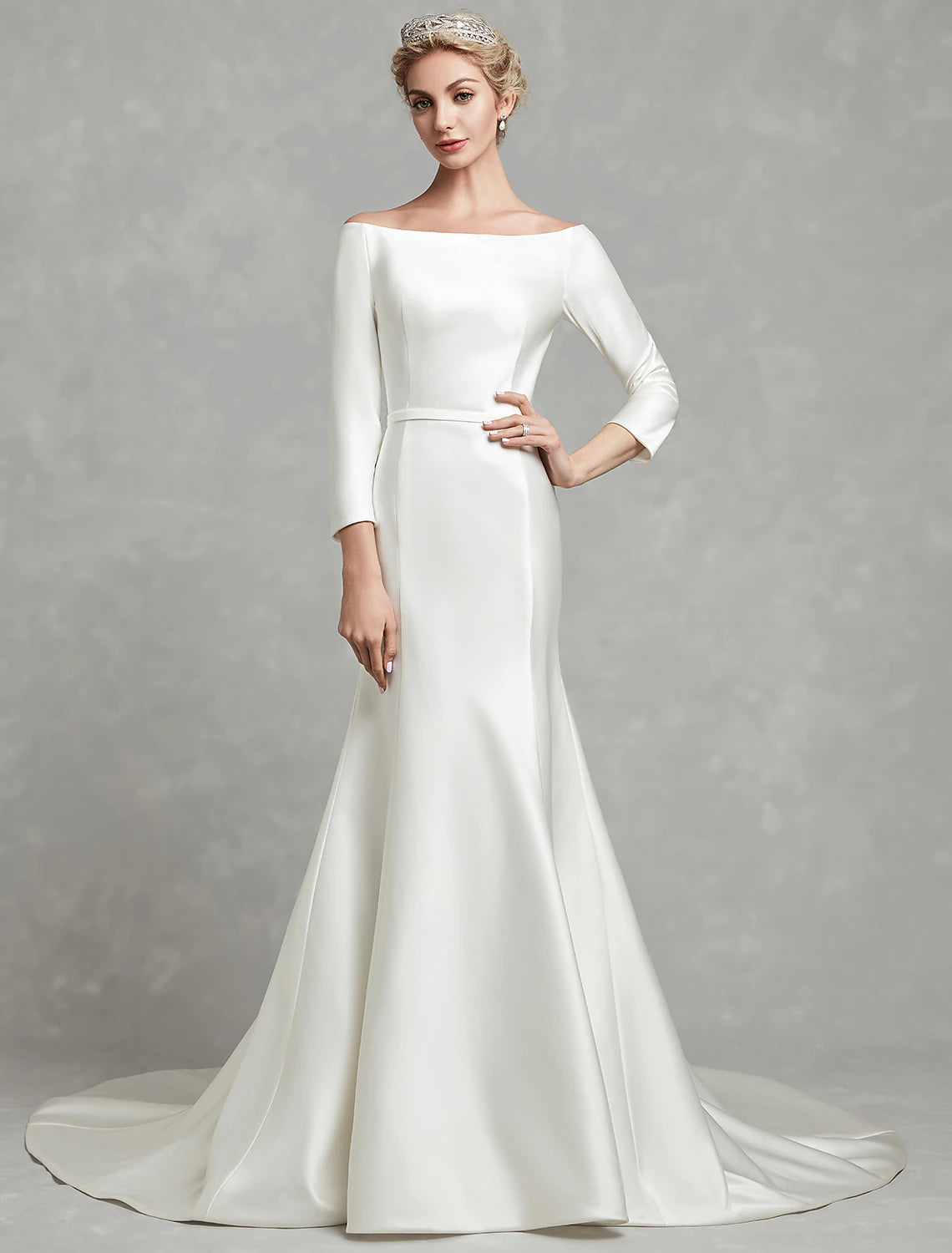 Minimalist and Low Luxury Wedding Dress Mermaid Loudspeaker Off Shoulder Long sleeved Church Tailed Satin Bridal Dress with Folded Wedding Party