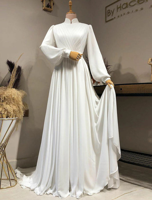 Retro minimalist wedding dress A-line high necked long sleeved court dress with chiffon bridal dress and pleated solid color