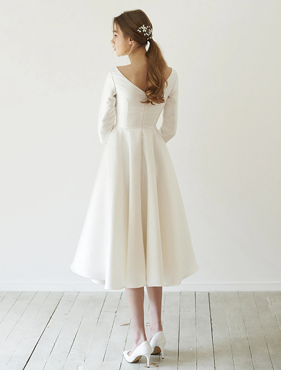 Bride's Vintage and Minimalist Wedding Dress A-shaped Phantom Neck Sleeveless Tea Long Lace Bridal Dress Sticker Summer Wedding Party