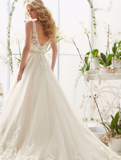 Engagement Backless Sexy and Elegant Formal Wedding Dress A-line V-neck Sleeveless Palace Trail Lace Bridal Dress