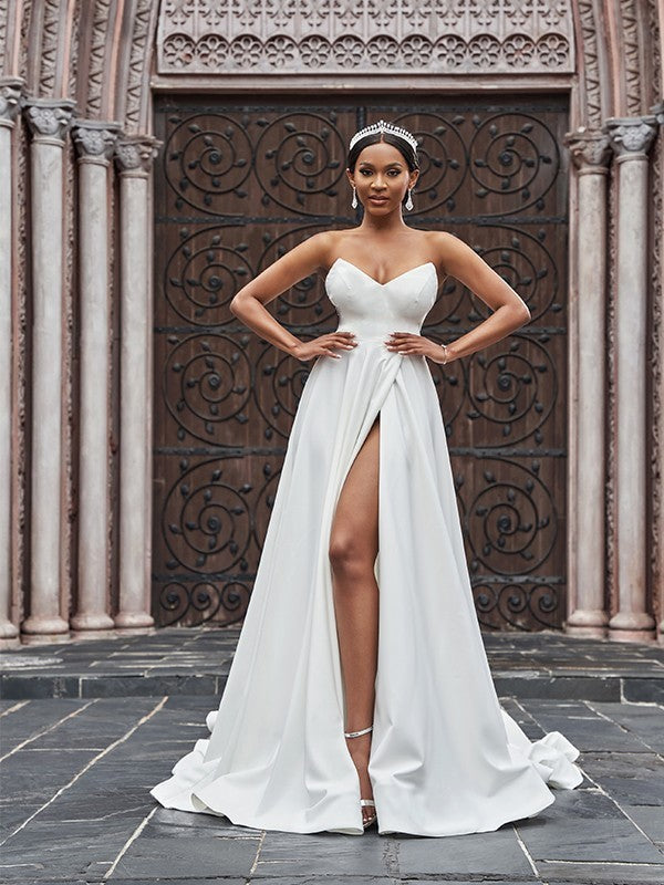 A-shaped elegant princess style elastic pleated ruffled edge sleeveless sweetheart court trailing wedding dress
