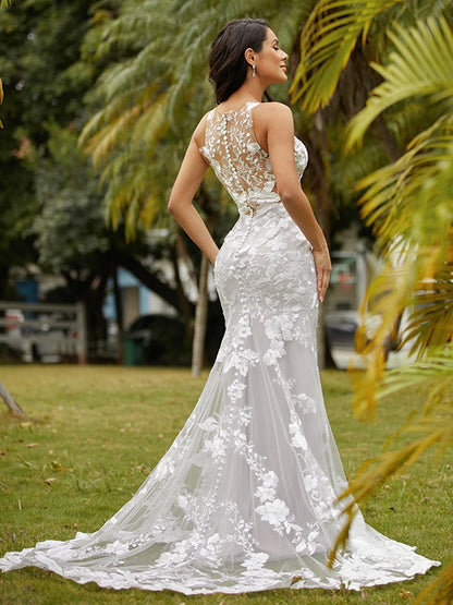 Hollow column lace spoon shaped sleeveless large hem strapless wedding dress