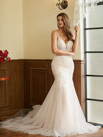 Loudspeaker Fishtail Elegant Tulle Lace V-neck Sleeveless Cathedral Tail Wedding Dress