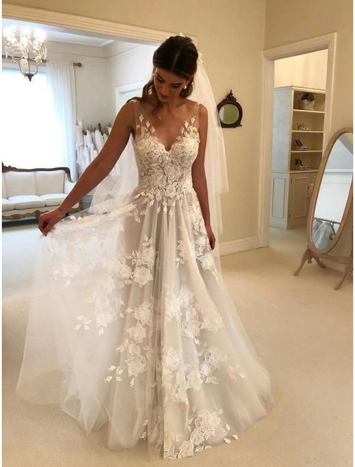 Beach Bohemian style wedding dress A-line V-neck sleeveless lace bride dress with stickers