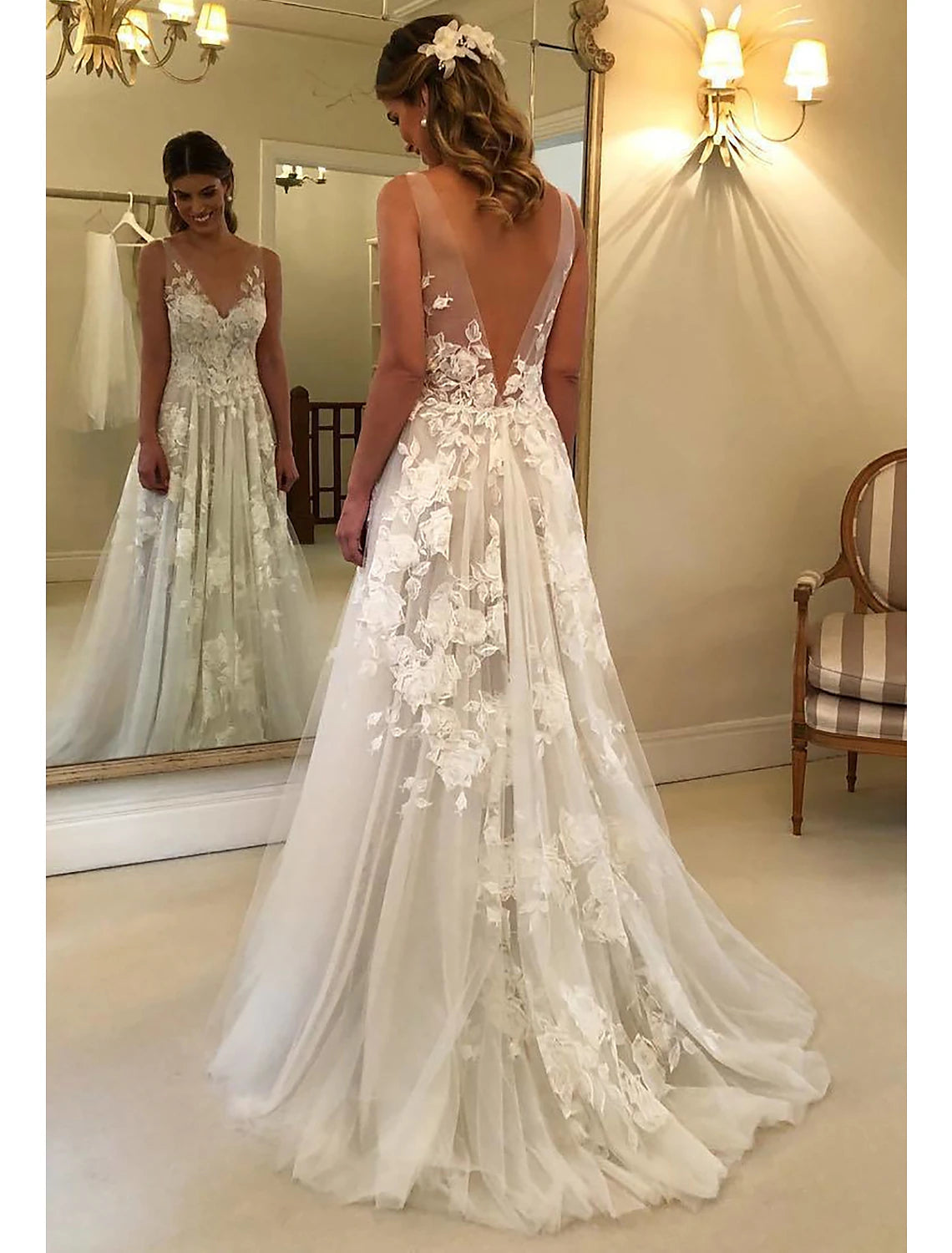 Beach Bohemian style wedding dress A-line V-neck sleeveless lace bride dress with stickers