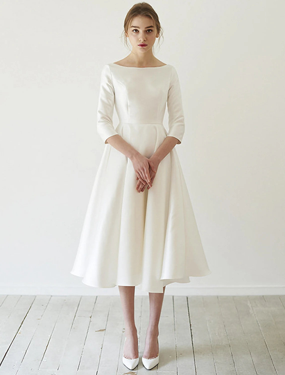Bride's Vintage and Minimalist Wedding Dress A-shaped Phantom Neck Sleeveless Tea Long Lace Bridal Dress Sticker Summer Wedding Party