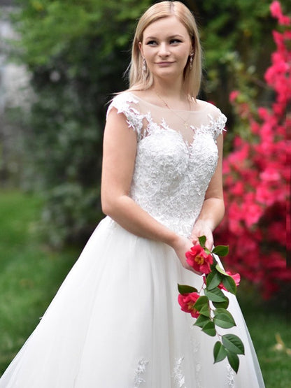 A-line Sweet Princess Tulle V-neck Sleeveless Applique Palace Dress