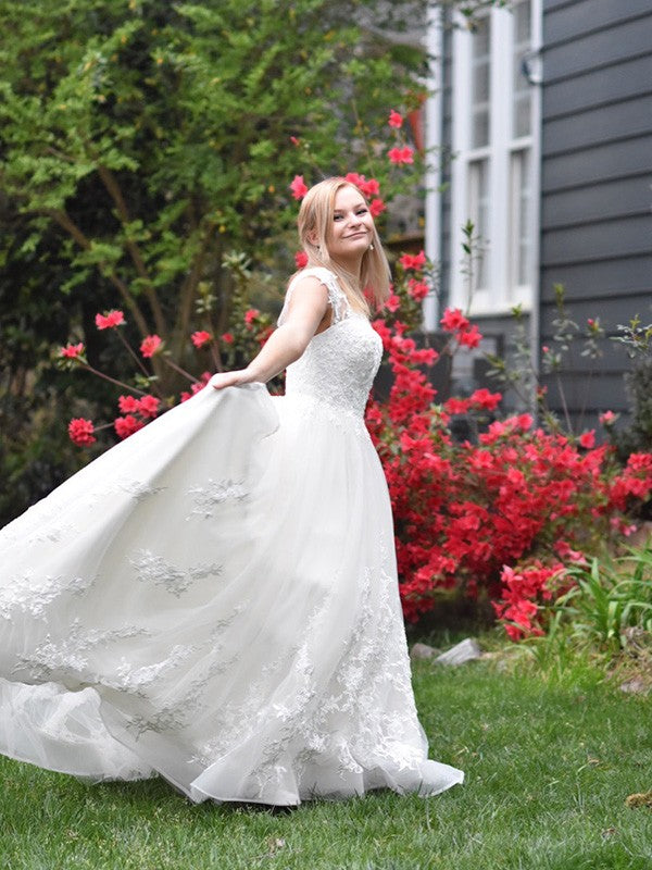 A-line Sweet Princess Tulle V-neck Sleeveless Applique Palace Dress