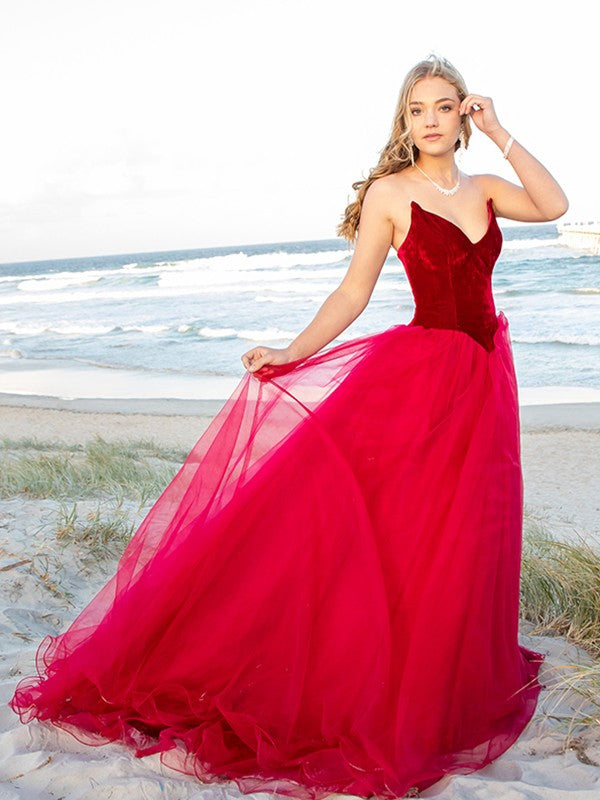 Elegant red sheer sleeveless court party formal ball dress