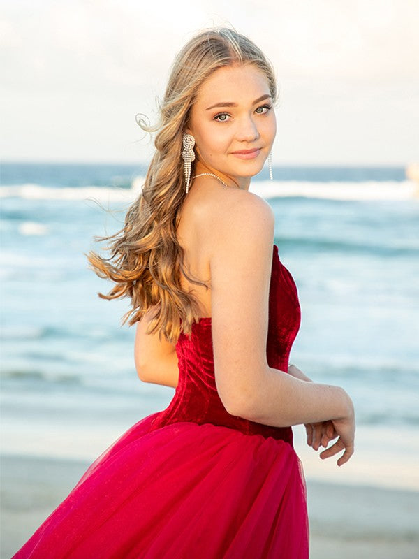 Elegant red sheer sleeveless court party formal ball dress