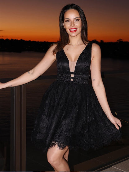 Elegant Princess Lace Applique V-neck Sleeveless Party Back to School Ball Dress