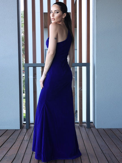 Sheath column velvet pleated single shoulder sleeveless floor mop sweet dress