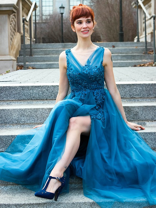A-line Sweet Princess Tulle Applique Elegant V-neck Sleeveless Floor Skirt