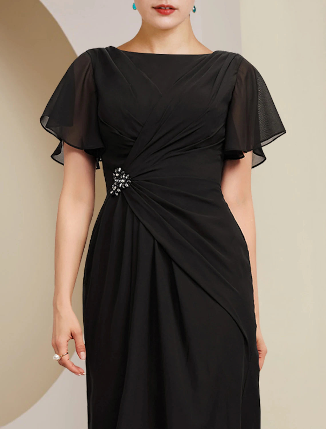 Pillar set bride mother dress wedding guests dignified and atmospheric low round neck and ankle chiffon short sleeves with crystal brooches