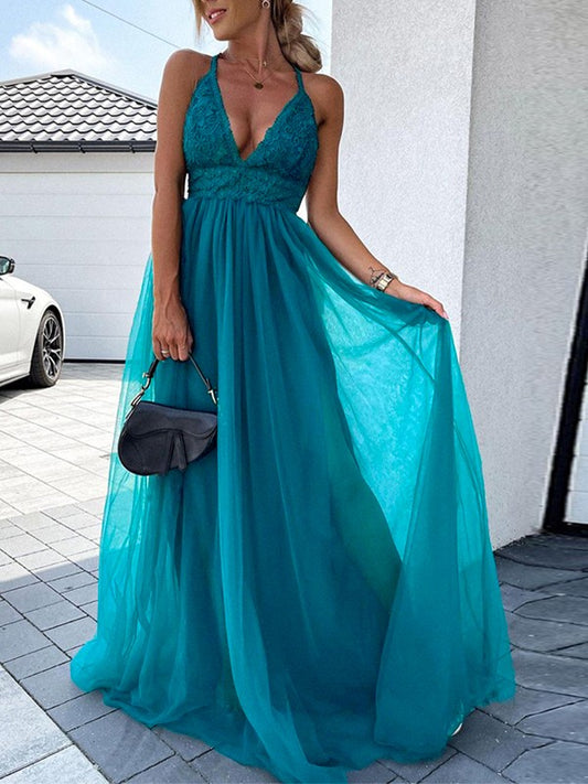 A-line Princess Tulle Applique V-neck Sleeveless Formal Party Bra Dress
