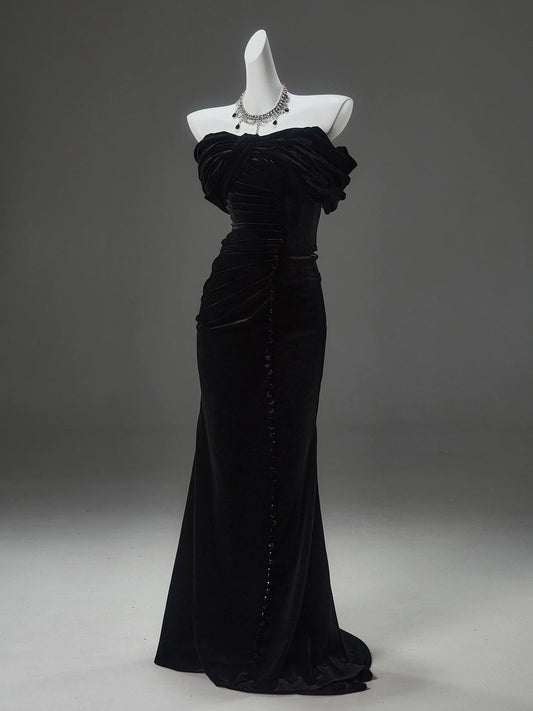 Elegant Gothic Black Velvet Evening Gown  Off-Shoulder Ruched Evening Dress with Corset