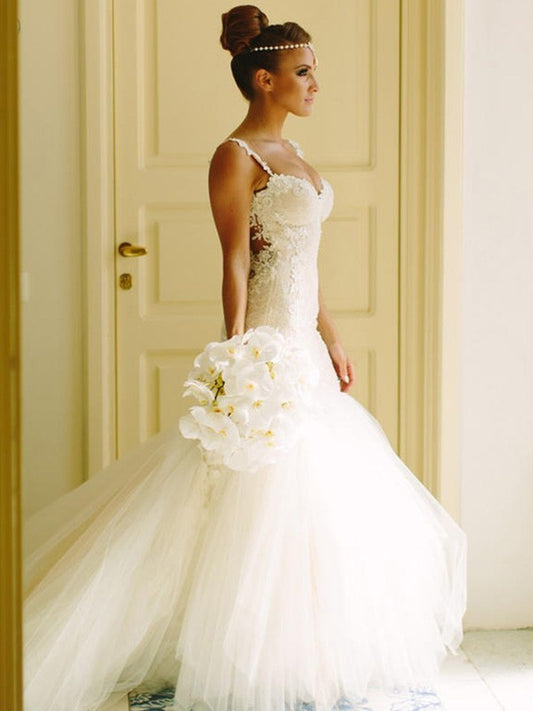 Small Slim Fit Mermaid Sleeveless Sweetheart Italian Noodle Strap Palace Dress with Lace Sheer Wedding Dress