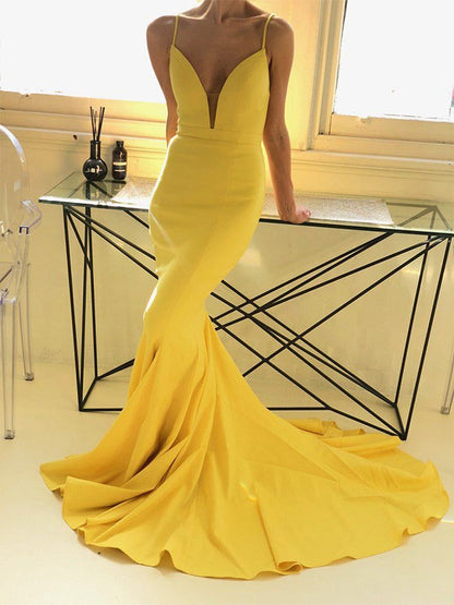 Trumpet mermaid shaped sleeveless spaghetti strap strapless skirt pleated elastic Crepe dress