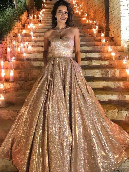 Elegant sleeveless sexy strapless dress