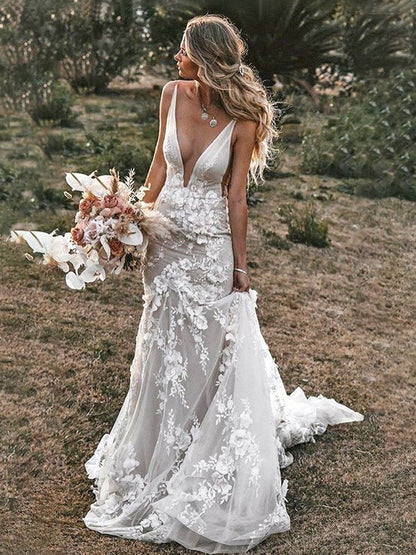 Sleeveless V-neck Wedding Dress with Sheath Cylindrical Sheer Chapel Hem Applique