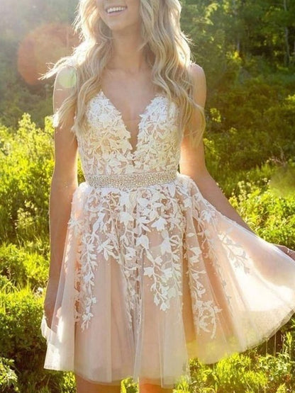 Elegant Princess Tulle Applique V-neck Sleeveless Short Back to School Mini Dress