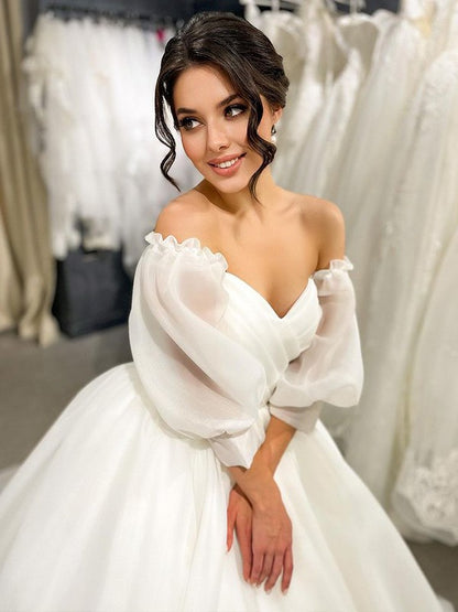 Elegant Bubble Sleeves Chiffon Wedding Dress