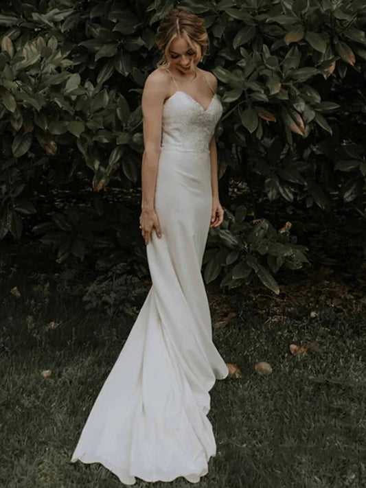 Cylindrical elegant elastic lace spaghetti strap sleeveless dress wedding dress