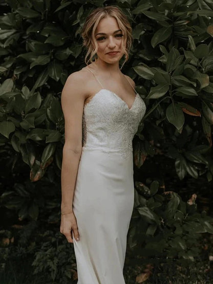 Cylindrical elegant elastic lace spaghetti strap sleeveless dress wedding dress